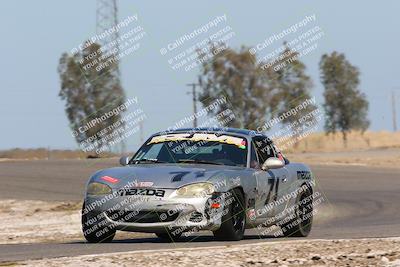 media/May-01-2022-CalClub SCCA (Sun) [[03a481c204]]/Group 5/Qualifying (I5)/